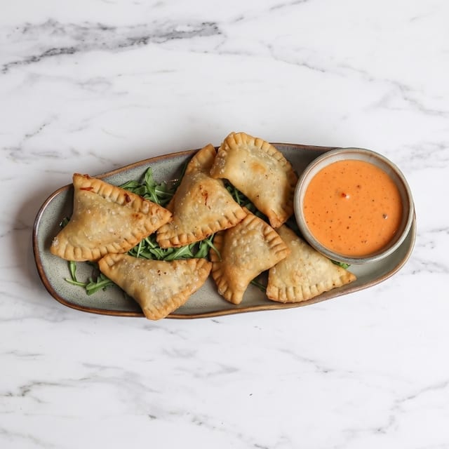 Pastelito Flight.